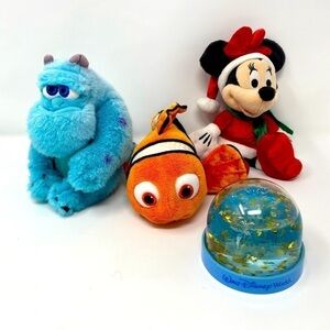 Bundle of Disney Plushies & Globe